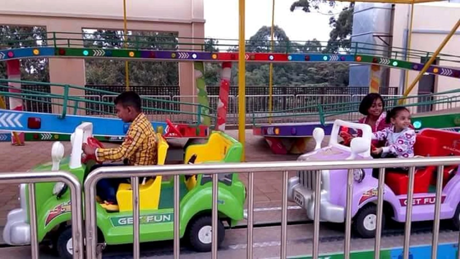 A Diaspora Family Weekend in Orlando: Balancing Theme Parks, Rest and Reunion Time
